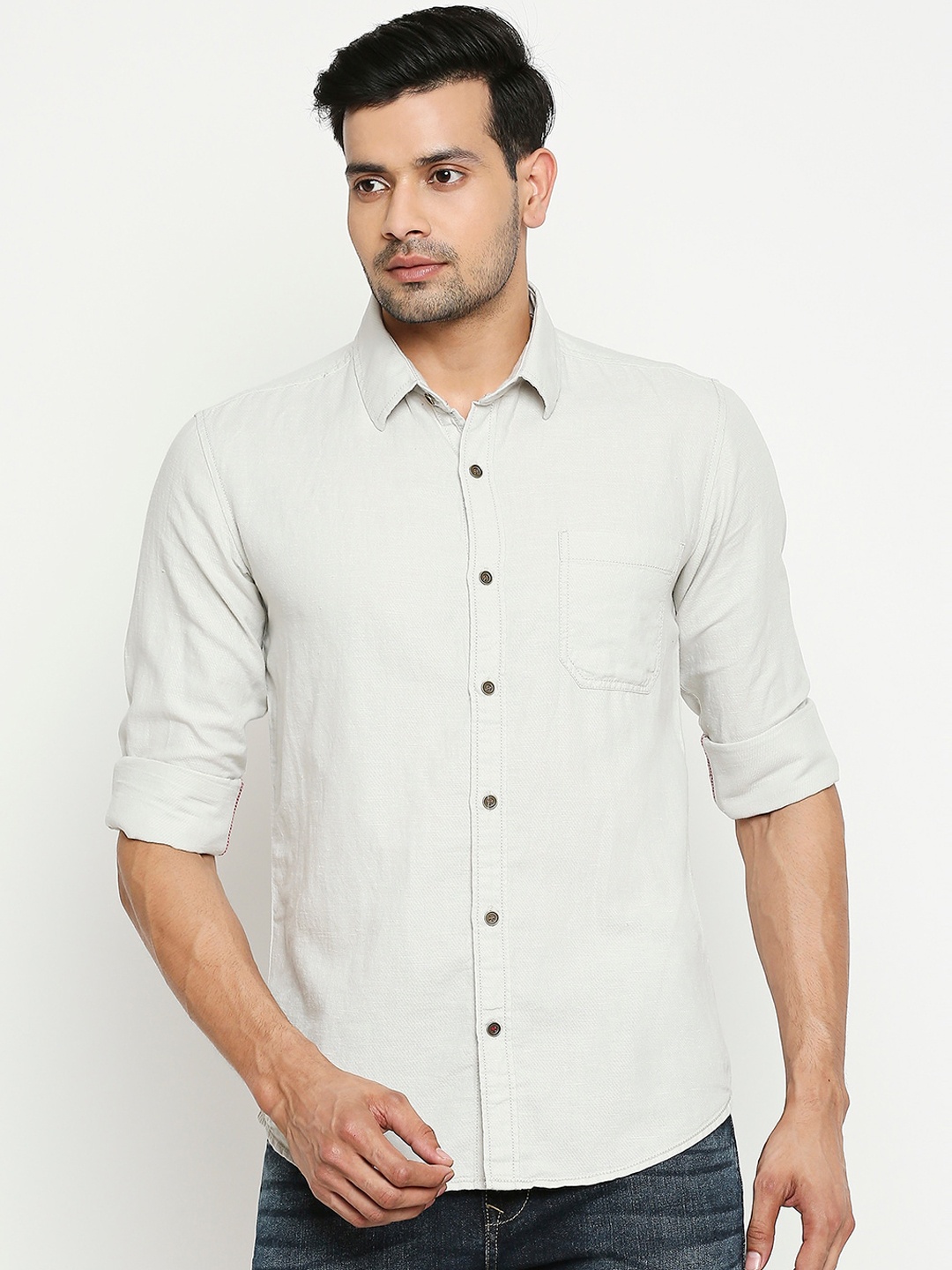 

Mufti Men Off-White Slim Fit Solid Casual Shirt