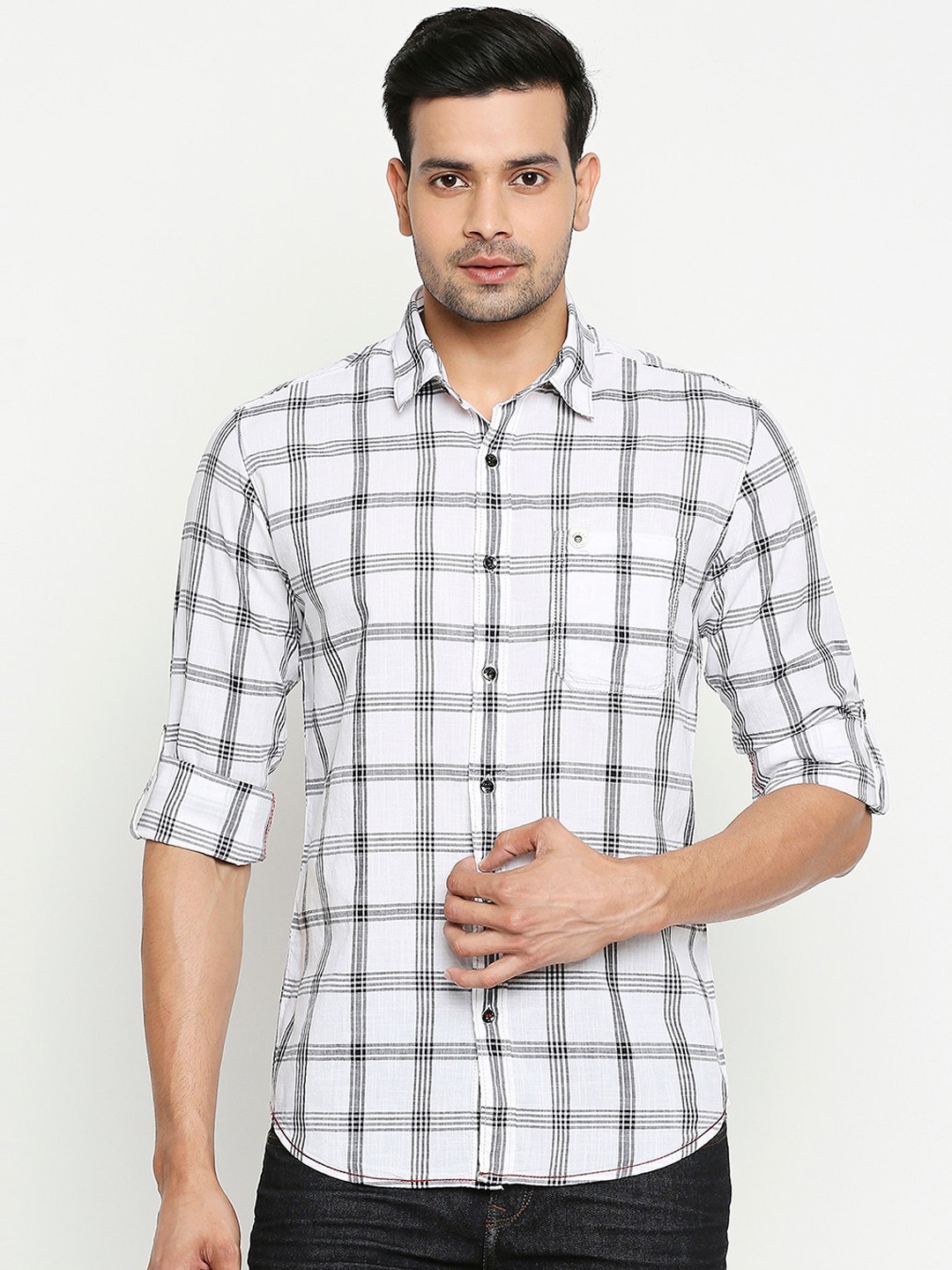 

Mufti Men White & Black Slim Fit Checked Casual Shirt