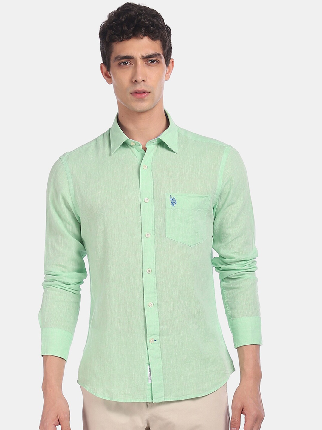 

U.S. Polo Assn. Men Green Regular Fit Solid Casual Shirt