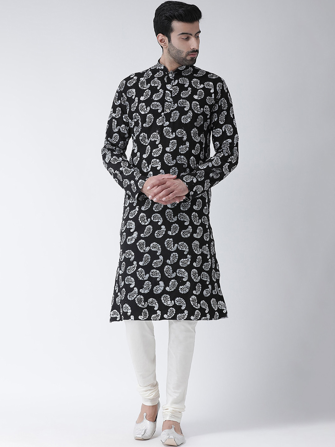 

KISAH Men Black & Off-White Printed Kurta with Churidar