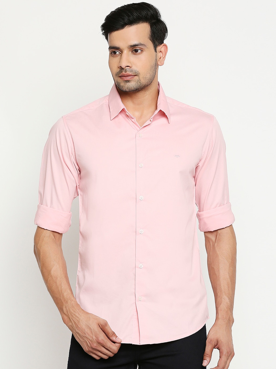 

Mufti Men Pink Slim Fit Solid Casual Shirt