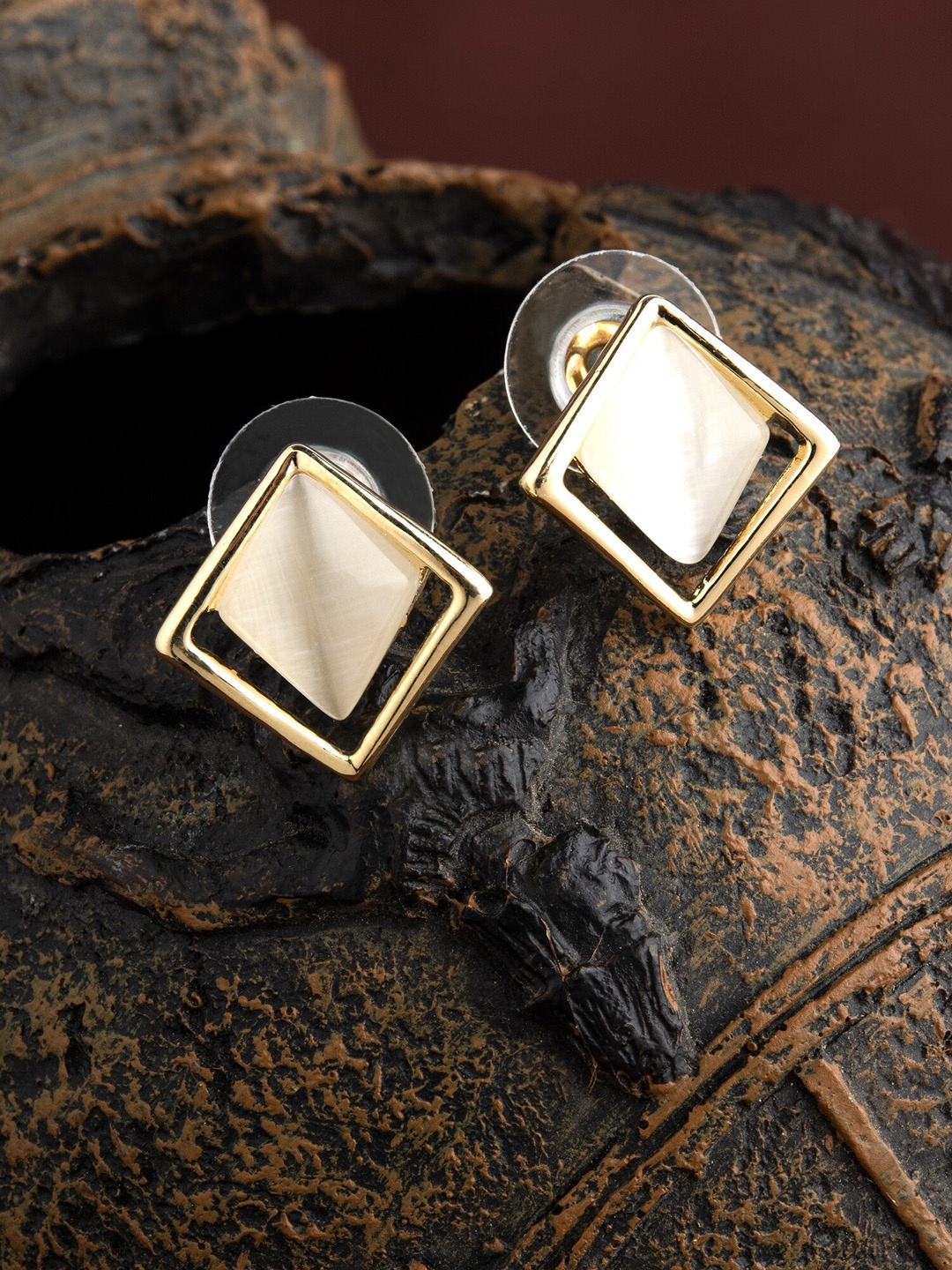

E2O Gold-Plated Square Studs