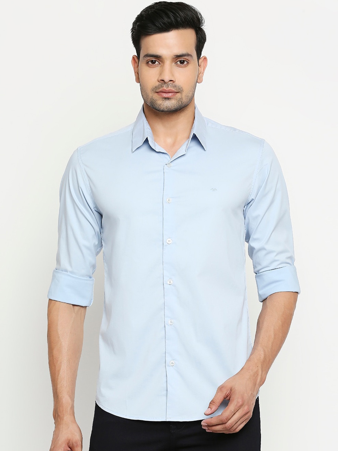 

Mufti Men Blue Slim Fit Solid Casual Shirt