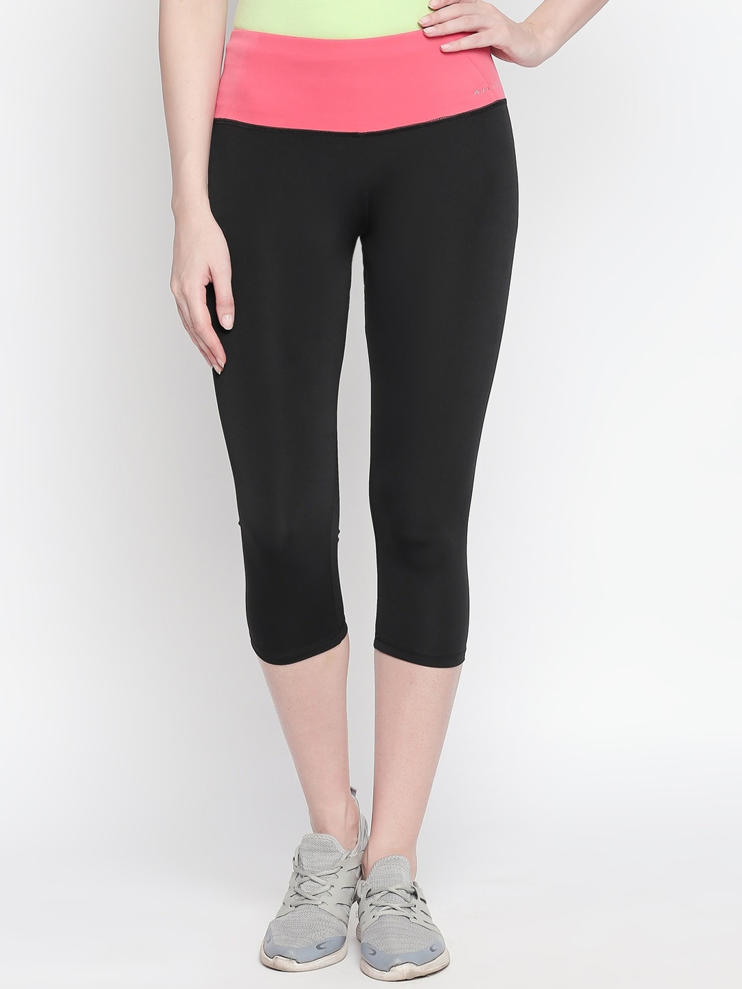 

Ajile by Pantaloons Women Black Solid Skinny-Fit Tights