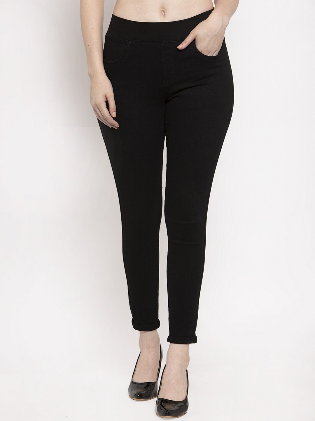 

Prag & Co Women Black Solid Denim Jeggings