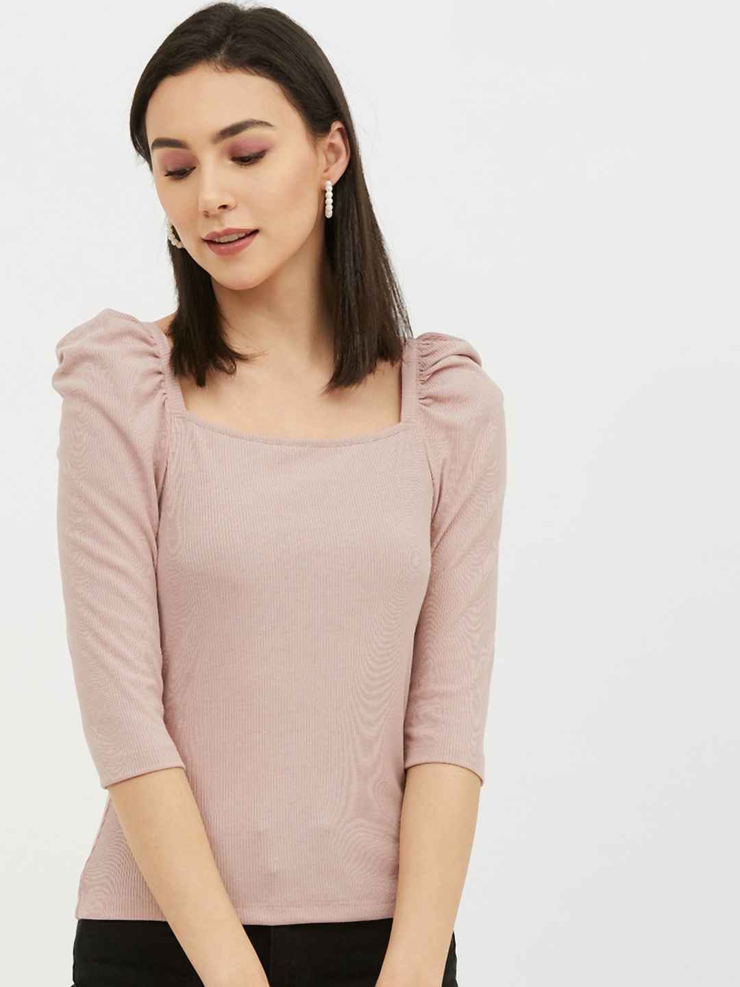 

Harpa Pink Fitted Puff Sleeve Top