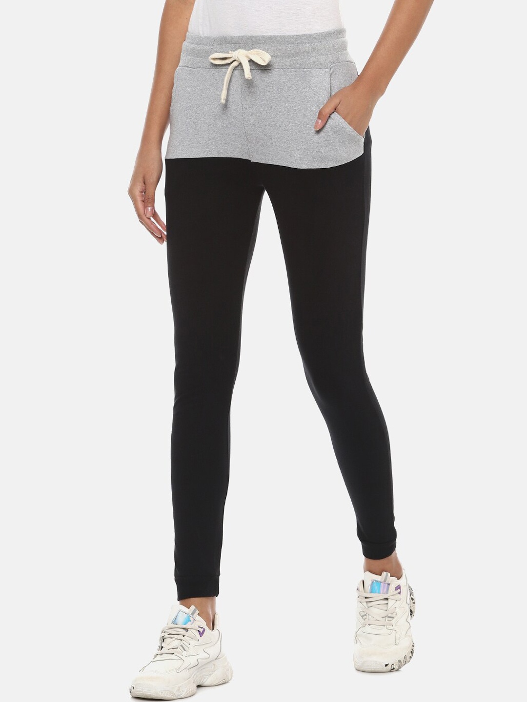 

Campus Sutra Women Black & Grey Colourblocked Joggers