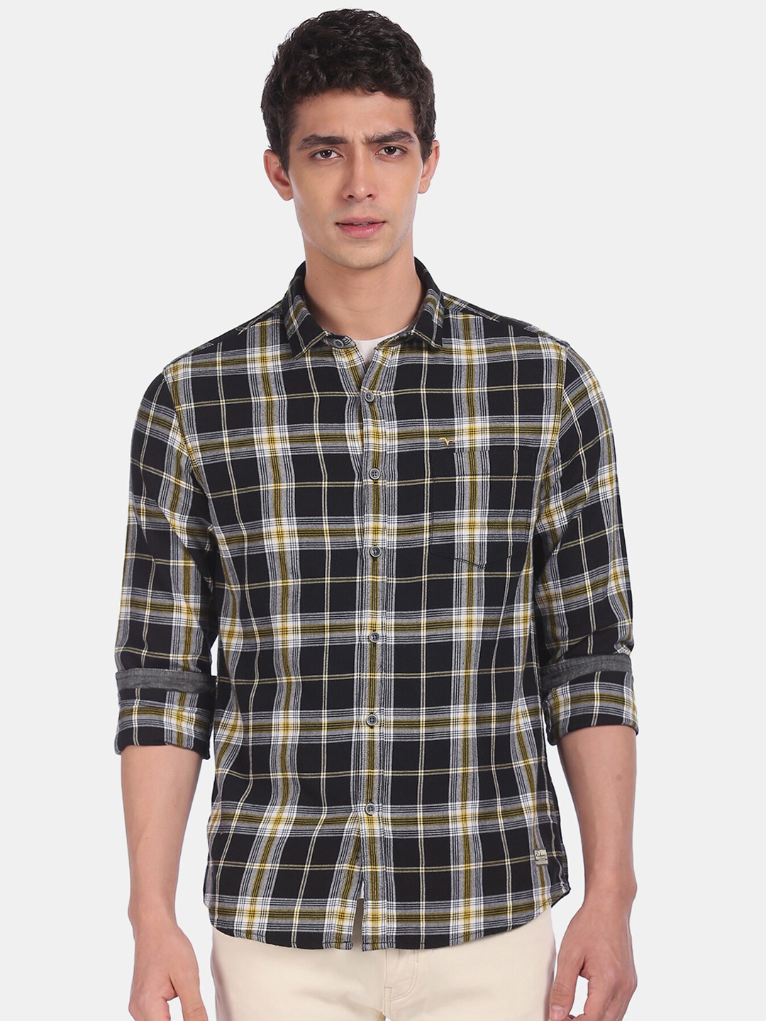 Flying Machine Men Black & Off-White Regular Fit Checked Casual Shirt