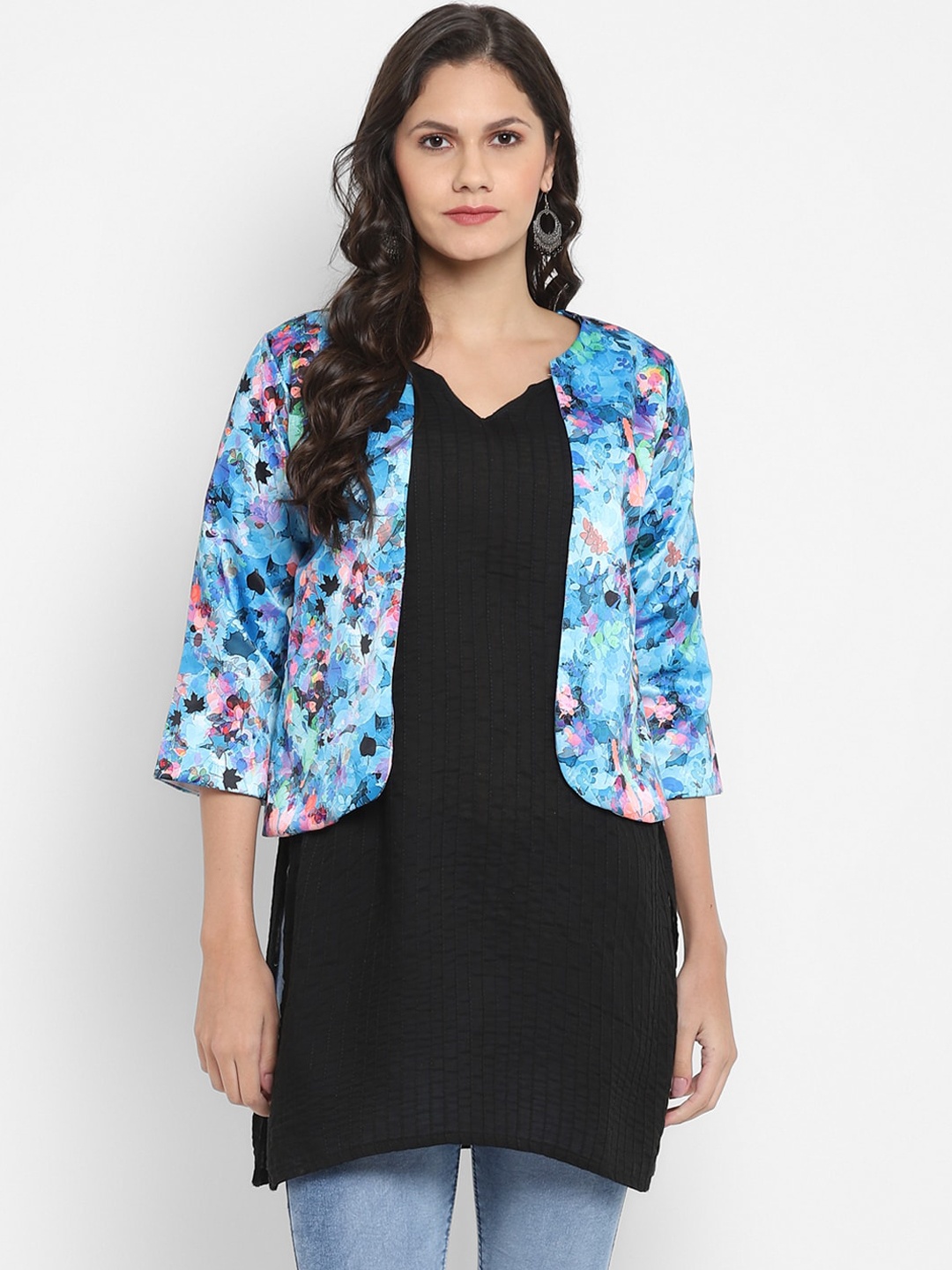 

Hangup Women Blue & Pink Printed Lightweight Jacquard Open Front Jacket
