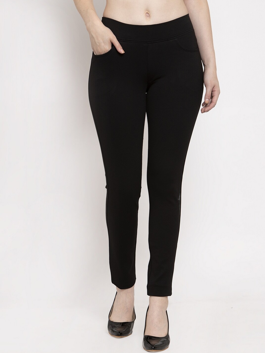 

Prag & Co Women Black Solid Cotton Jeggings