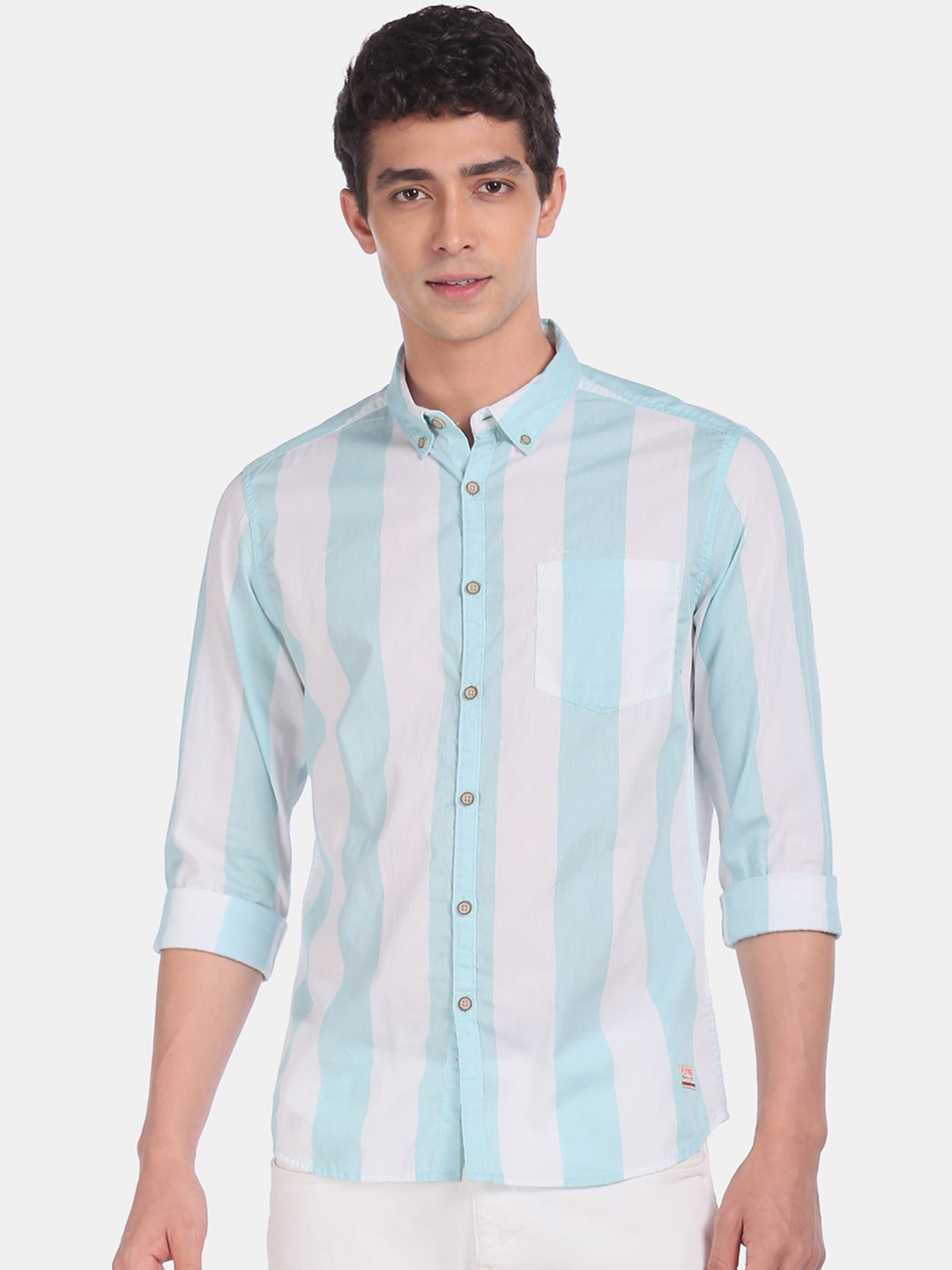 

Flying Machine Men Blue & White Regular Fit Striped Casual Shirt