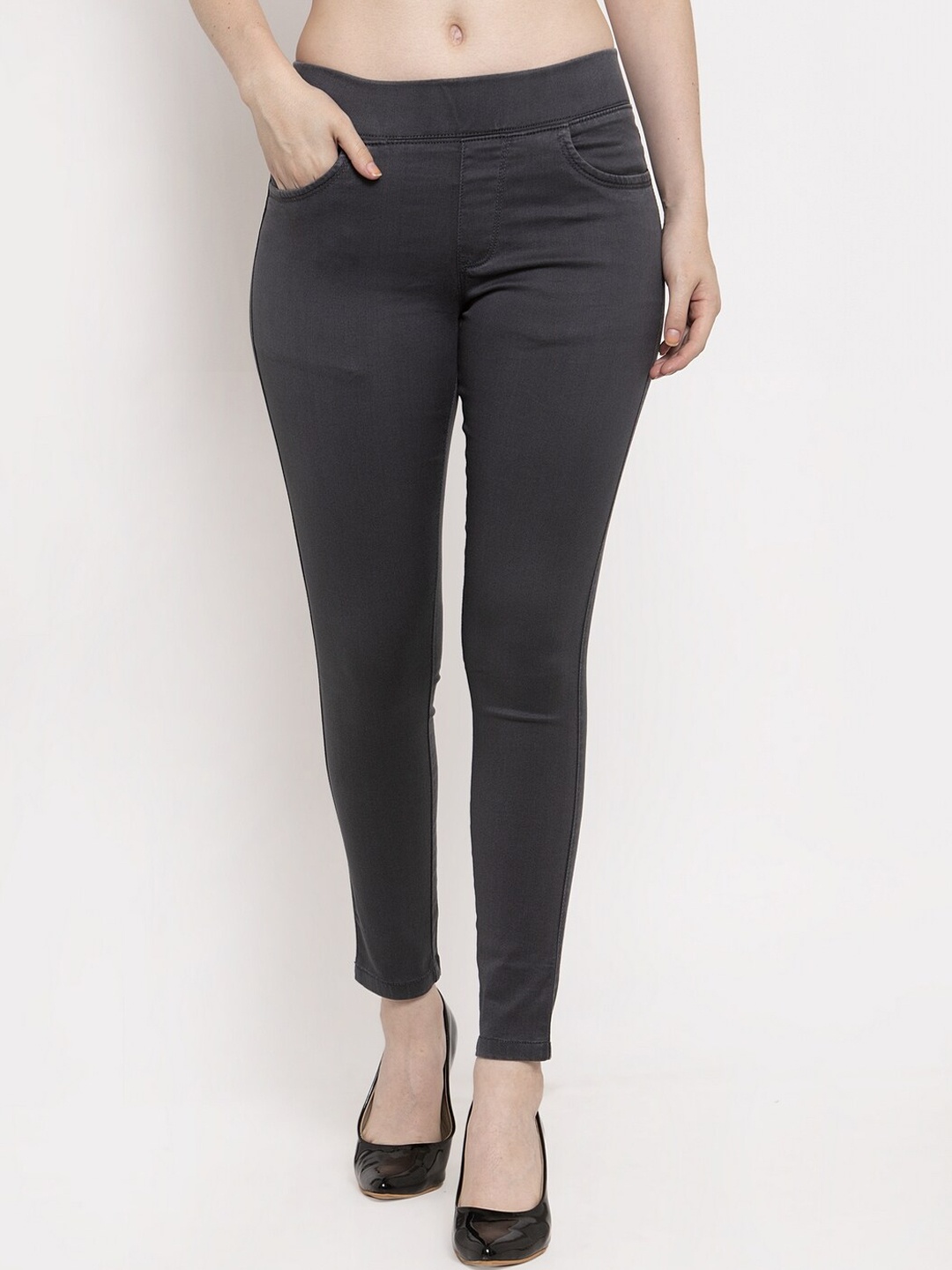 

Prag & Co Women Grey Solid Denim Jeggings