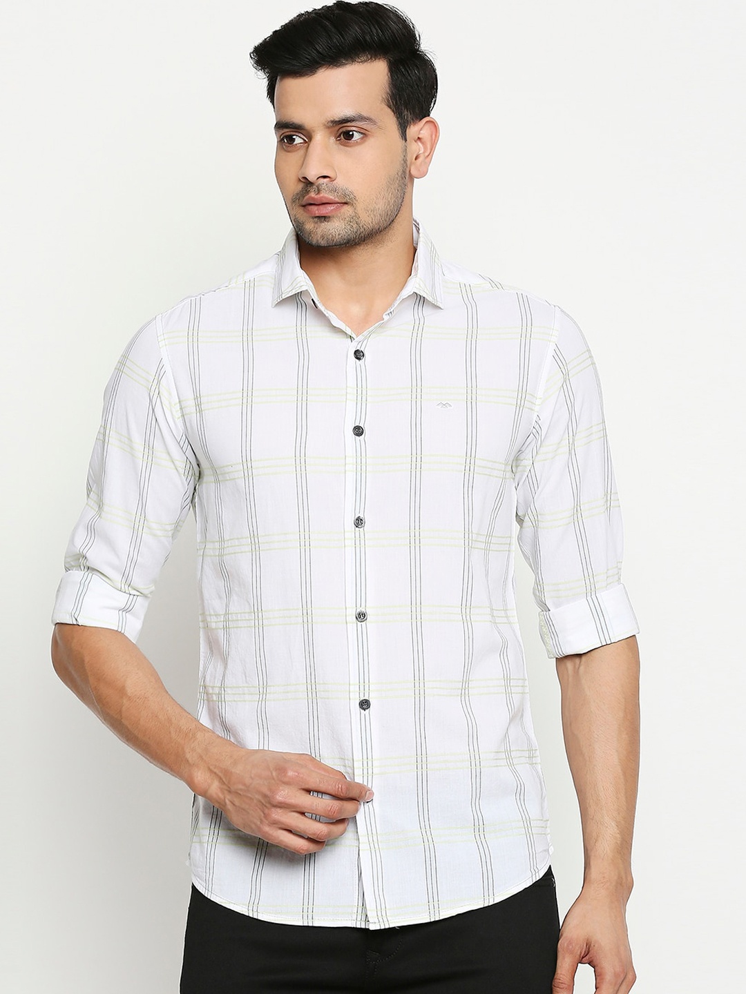 

Mufti Men White & Black Slim Fit Checked Casual Shirt