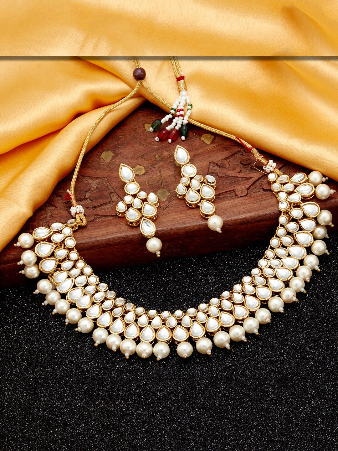 Sukkhi Gold-Plated White Kundan-Studded & Beaded Jewellery Set