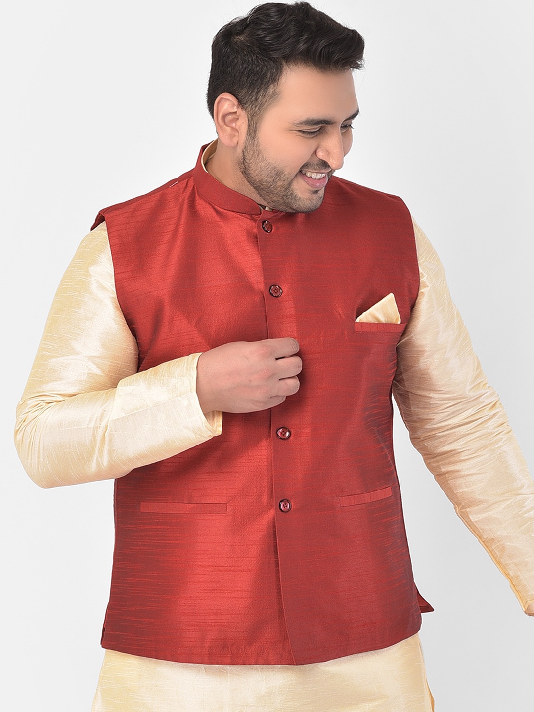 

DEYANN PLUS Men Red Solid Woven Nehru Jacket