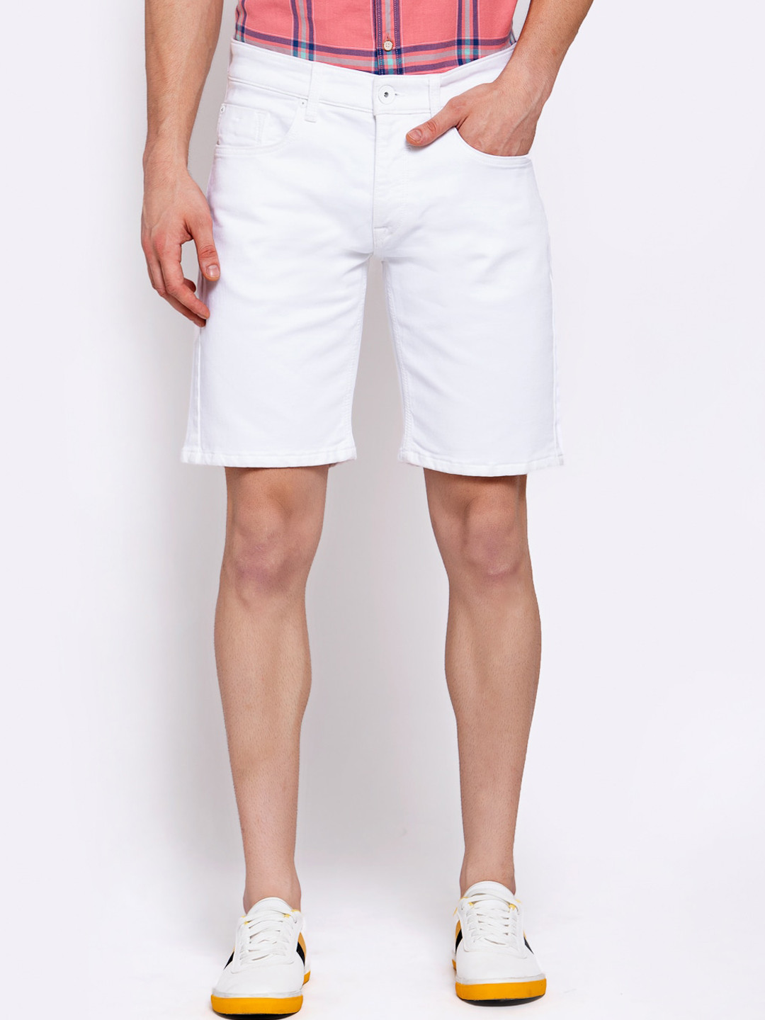 

Pepe Jeans Men White Solid Regular Fit Regular Shorts
