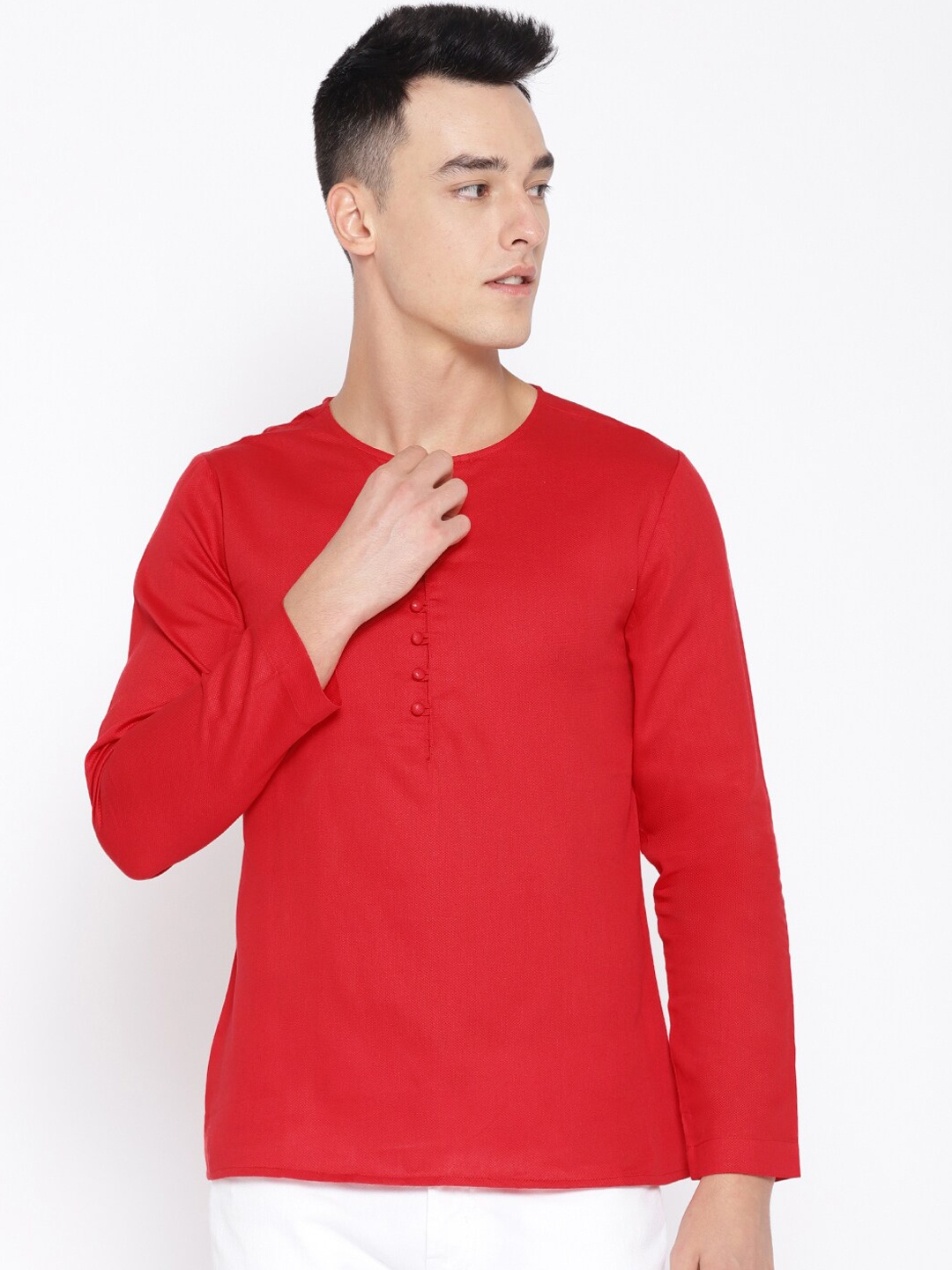 

Molly & Michel Men Maroon Solid Straight Kurta
