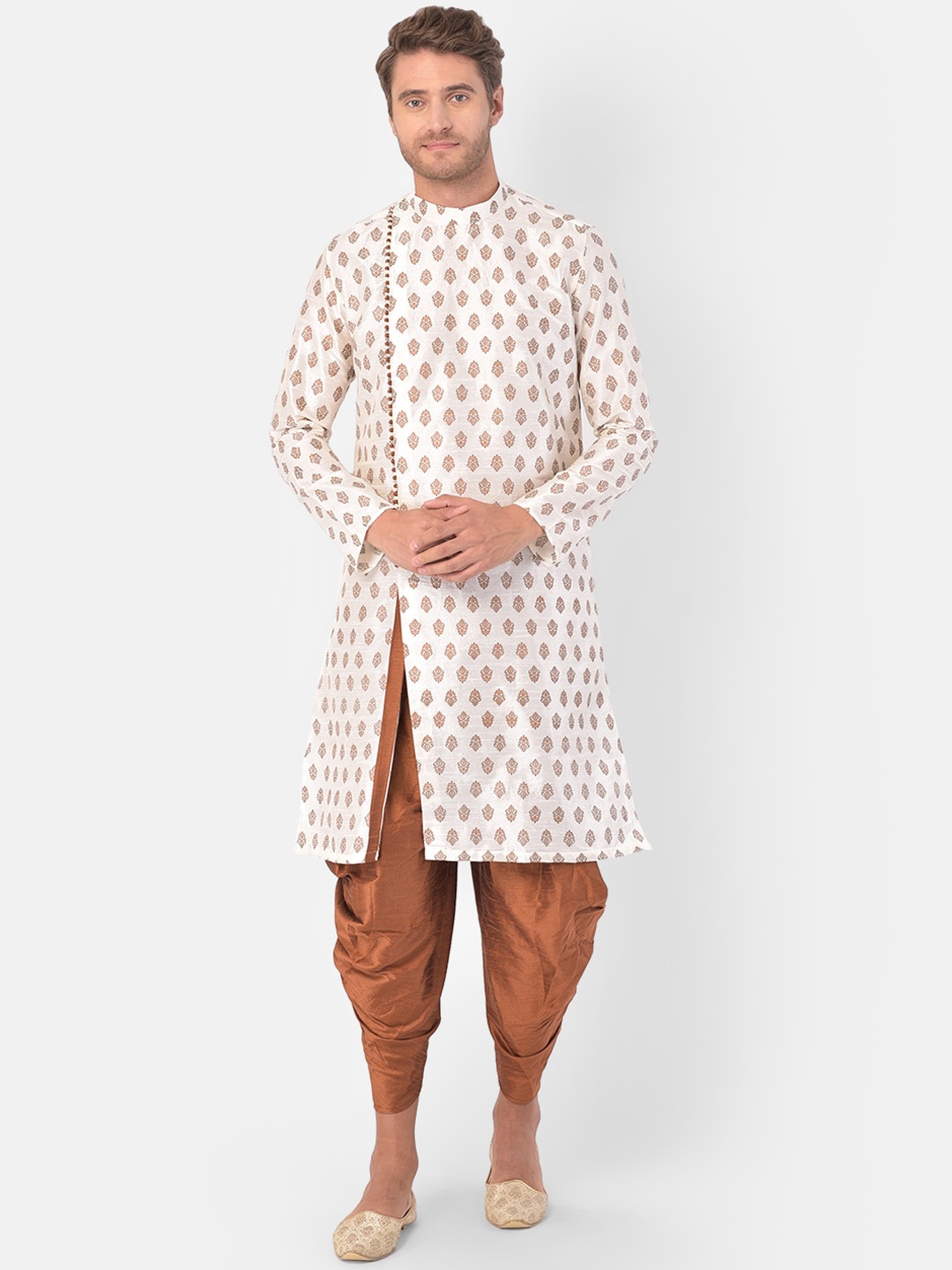 

DEYANN Men Off White Ethnic Motifs Printed Regular Straight Dupion Silk Kurta Set