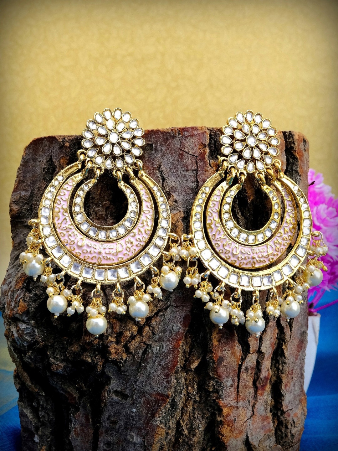

Crunchy Fashion Peach & White Gold Plated Kundan Studded Contemporary Chandbalis