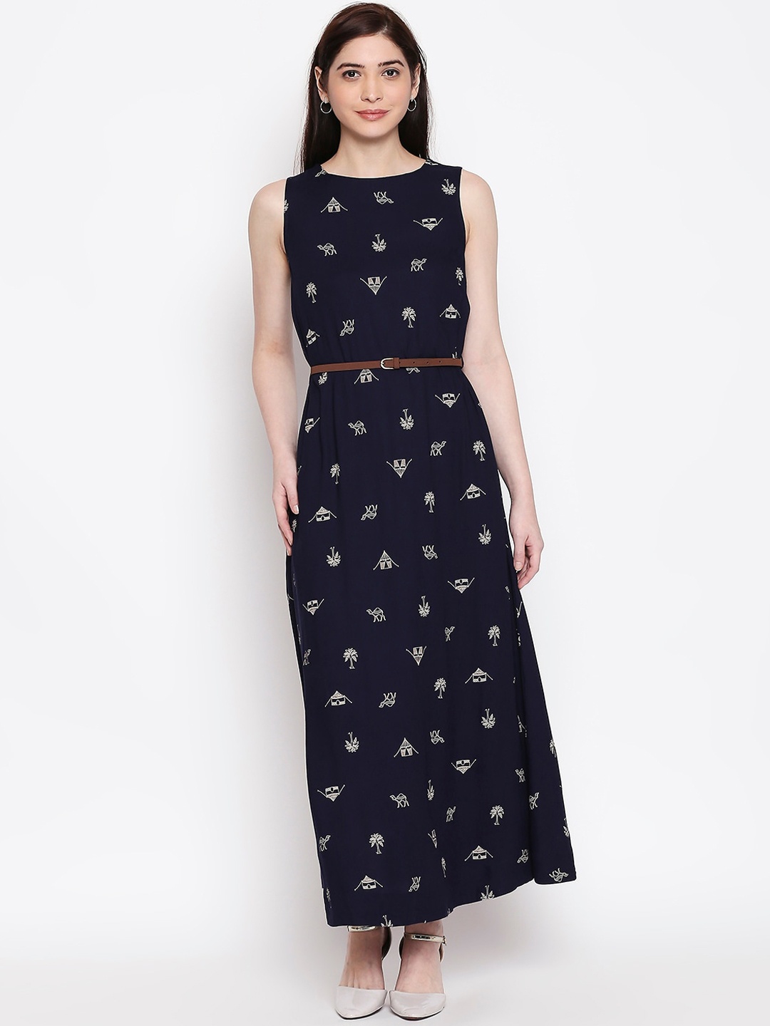 

AKKRITI BY PANTALOONS Women Navy Blue & White Printed Maxi Dress & Belt
