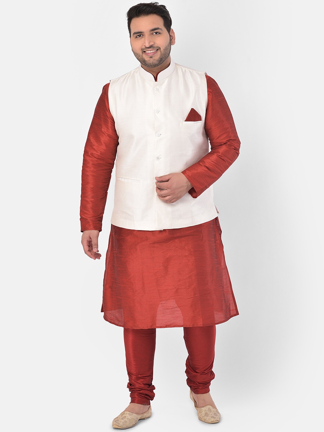 DEYANN PLUS Men Off-White Solid Kurta with Churidar