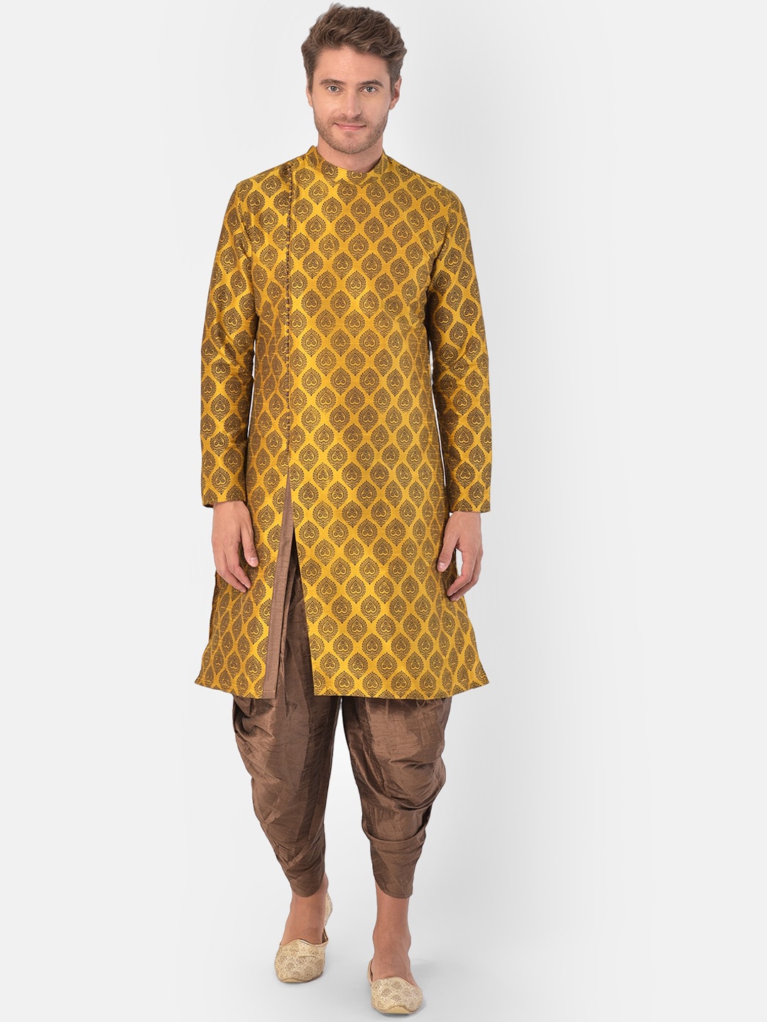

DEYANN Men Yellow Ethnic Motifs Printed Regular Straight Dupion Silk Kurta with Patiala