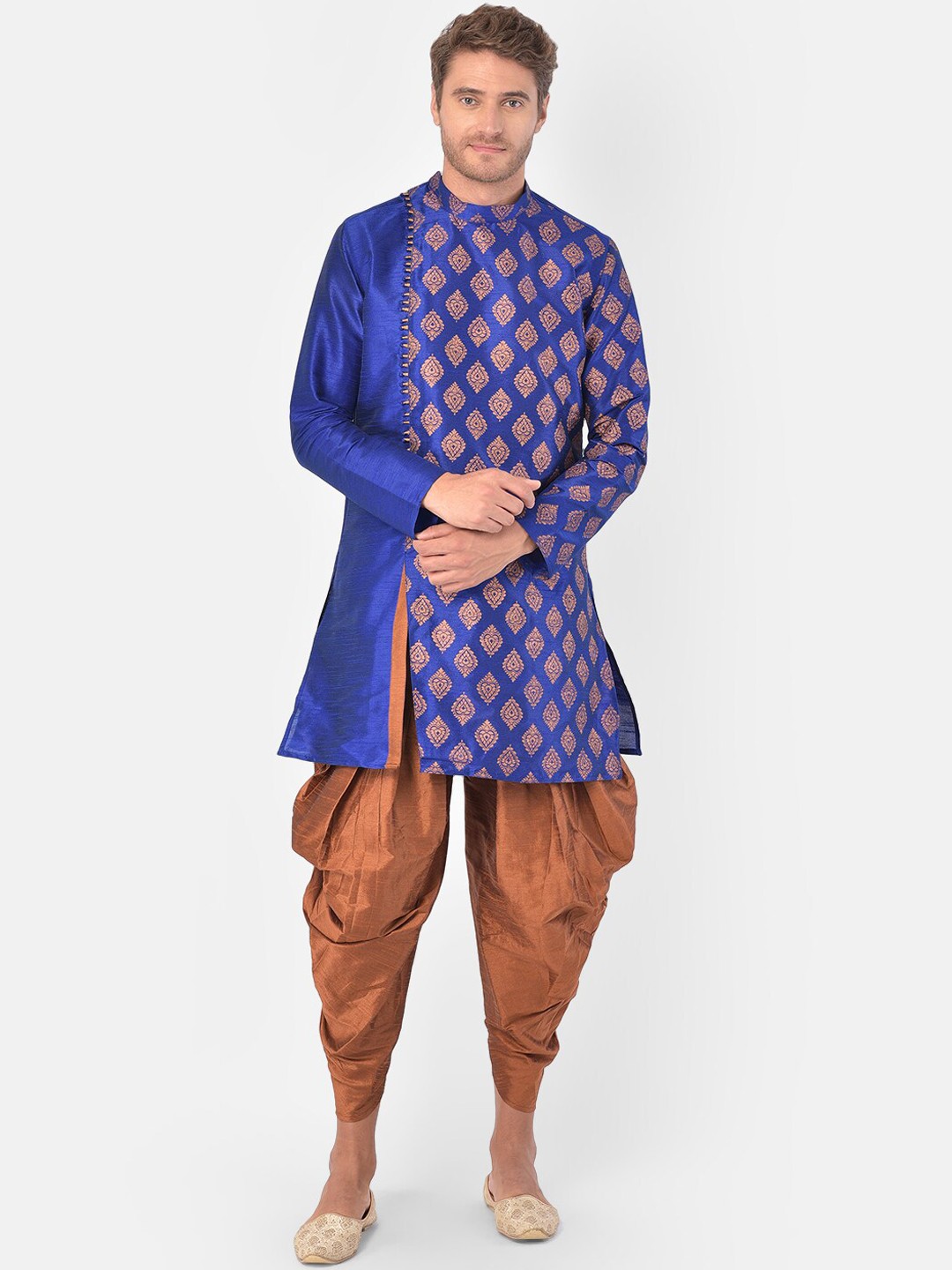 

DEYANN Men Blue Ethnic Motifs Printed Kurta