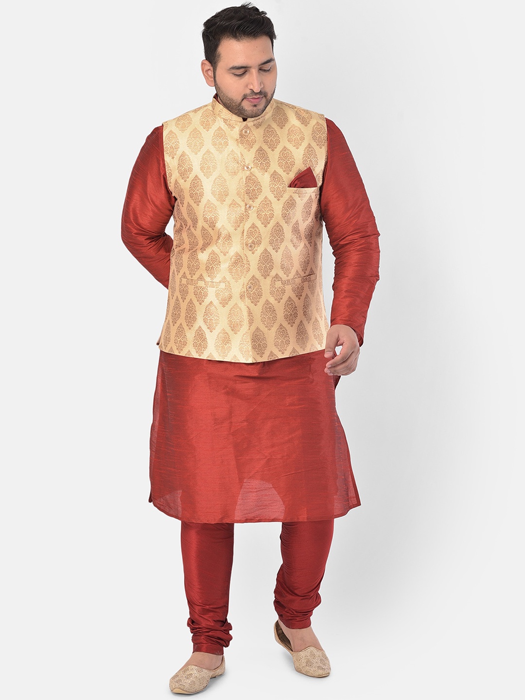 

DEYANN PLUS Men Gold-Toned Nehru Jacket, Kurta And Churidar Set