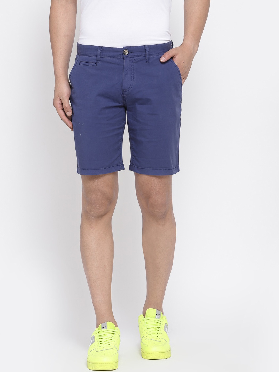 

Pepe Jeans Men Blue Solid Slim Fit Chino Shorts