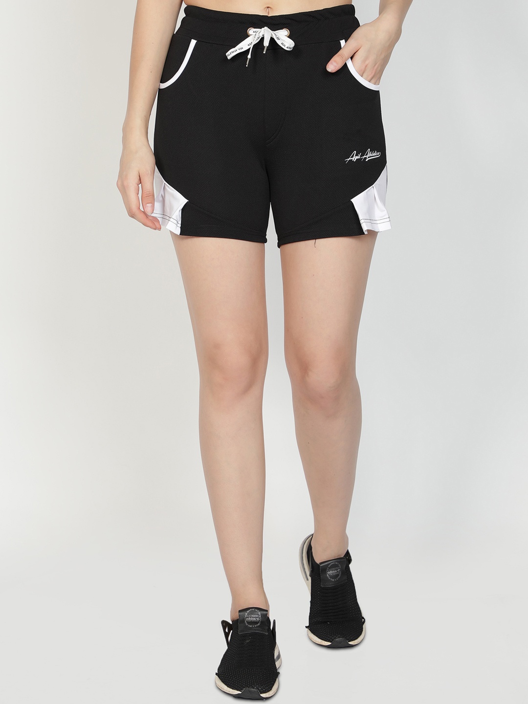 

AGIL ATHLETICA Women Black Solid Regular Fit Sports Shorts