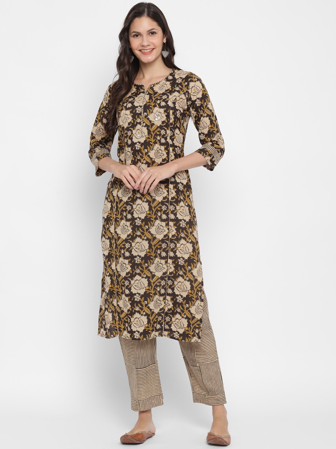 

Vbuyz Women Brown Printed Kurta with Trousers