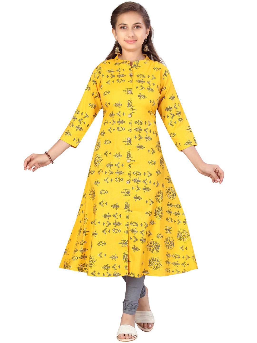 

Aarika Girls Yellow & Grey Printed Kurta with Churidar