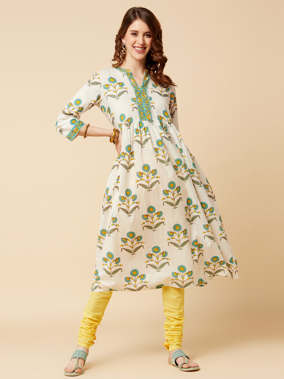 

Varanga Women White Floral Printed Anarkali Kurta