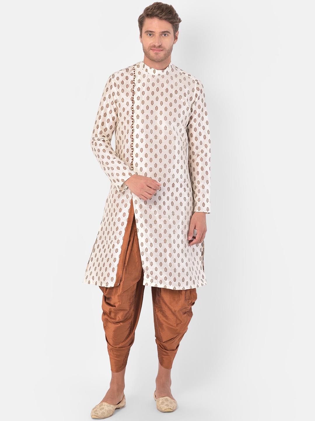 

DEYANN Men Off-White & Copper-Toned Printed Kurta with Dhoti Pants