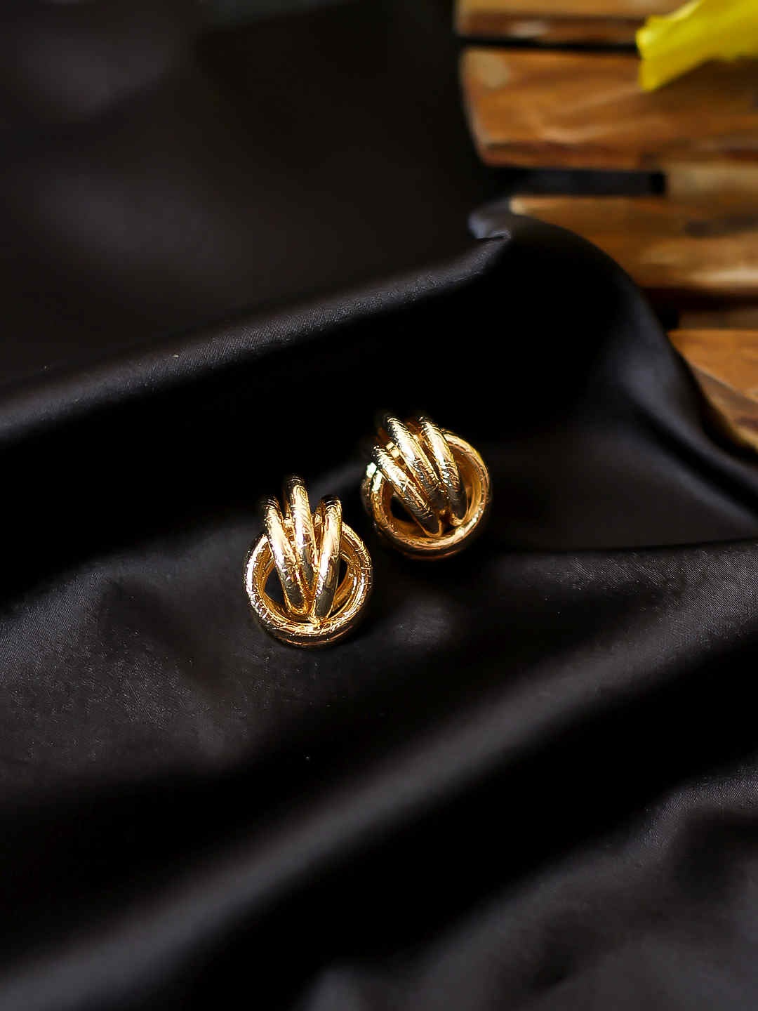 

Bellofox Gold-Toned Circular Studs