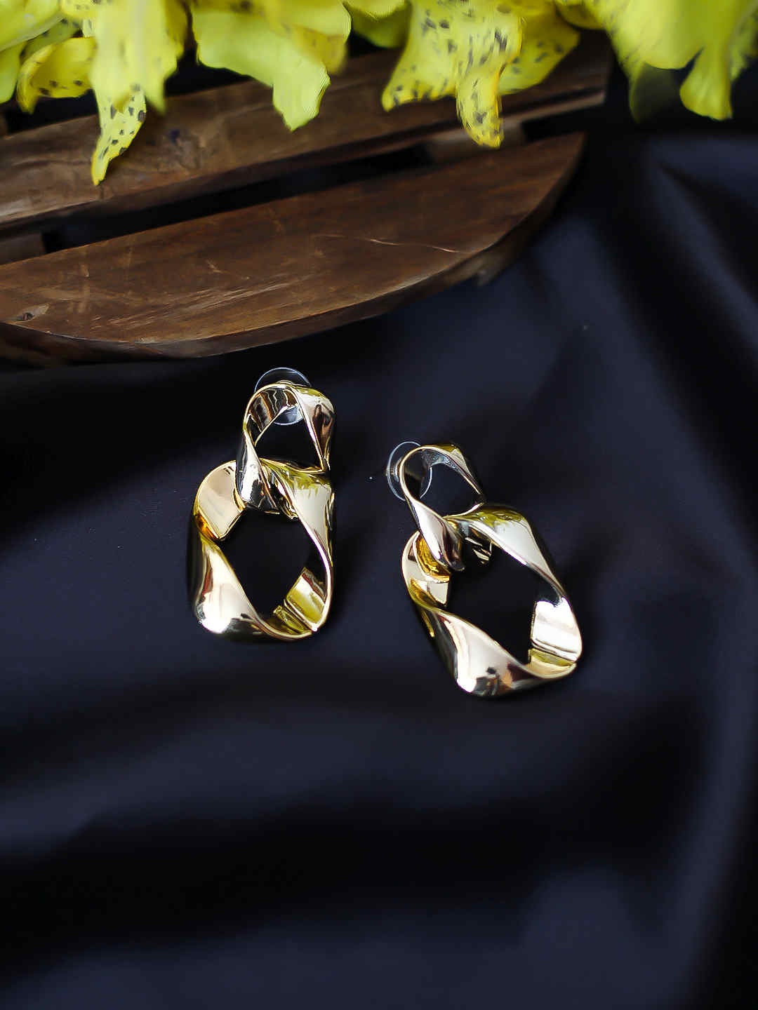 

Bellofox Gold-Toned Contemporary Studs