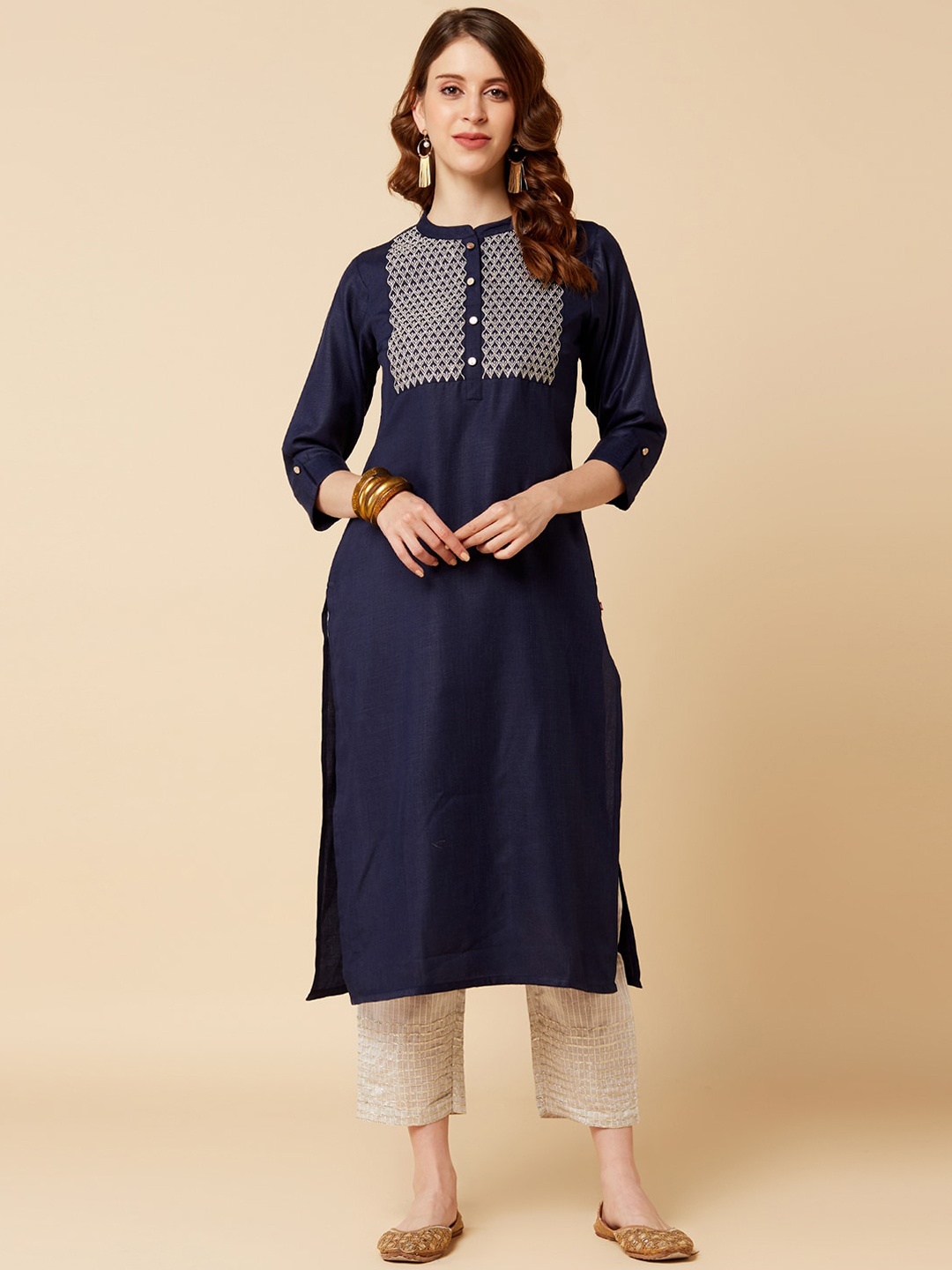 

Varanga Women Navy Blue & White Ethnic Motifs Yoke Design Thread Work Indigo Kurta
