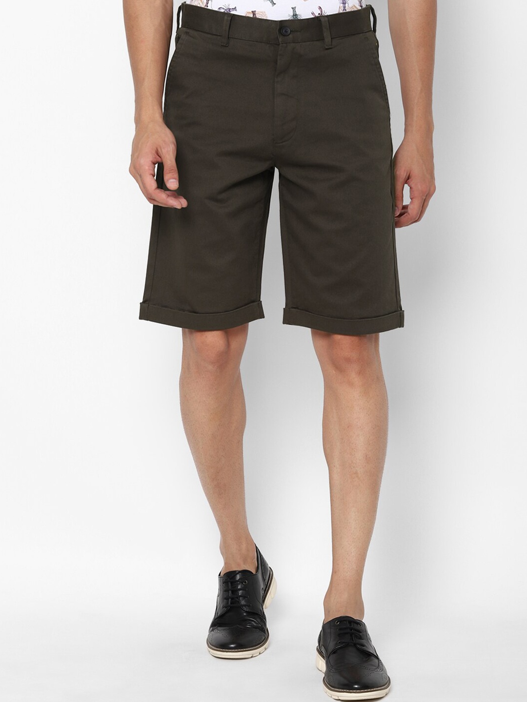 

SIMON CARTER LONDON Men Olive Green Solid Regular Fit Shorts