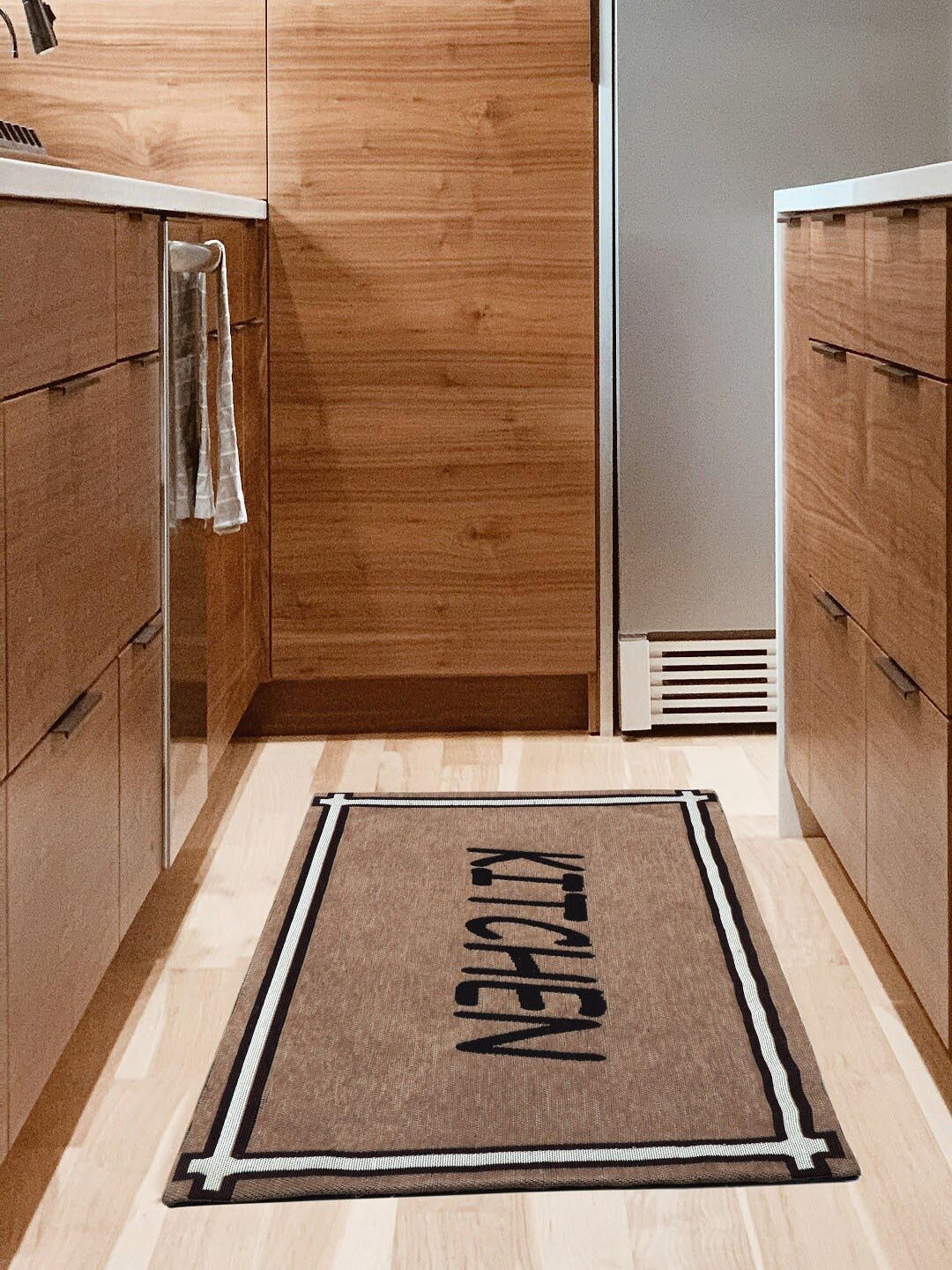 

BELLA TRUE Brown & Black Printed Anti-Skid Doormat