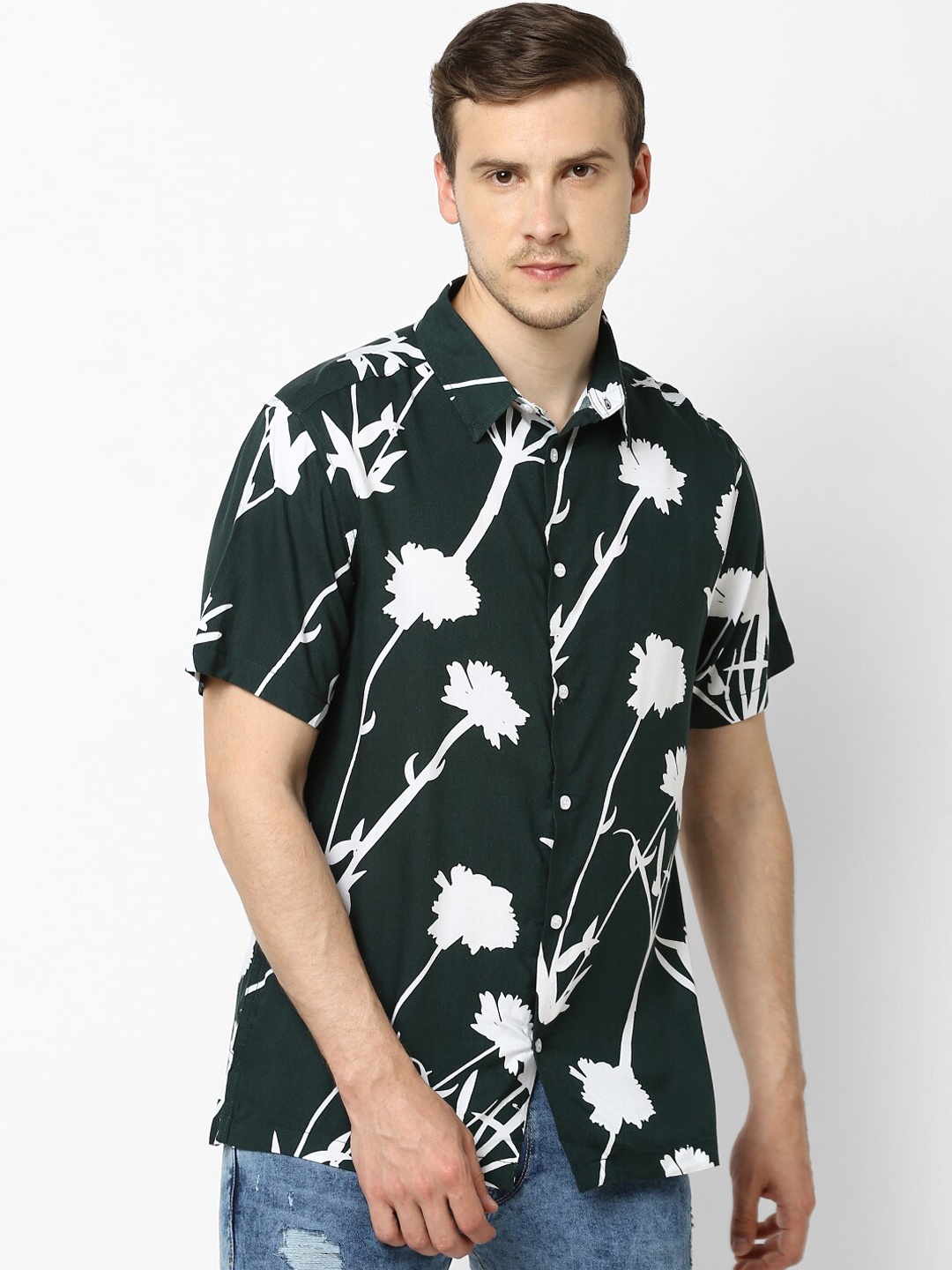 

Celio Men Green Regular Fit Printed Casual Shirt
