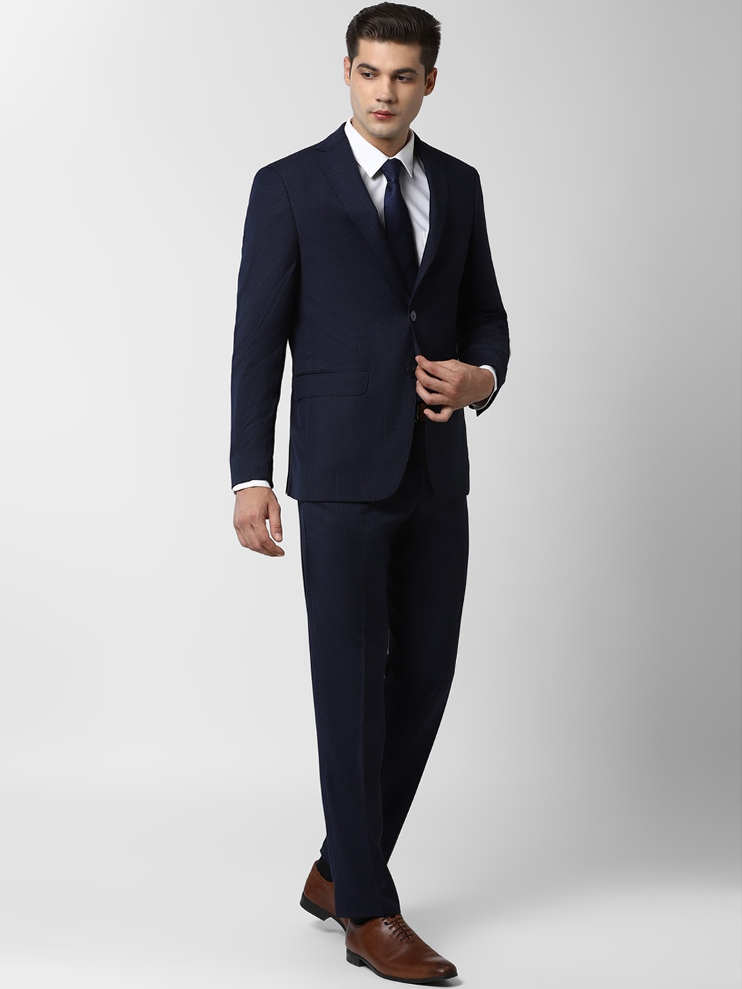 

Peter England Elite Men Navy Blue Self Design Single-Breasted Slim Fit Formal Suit