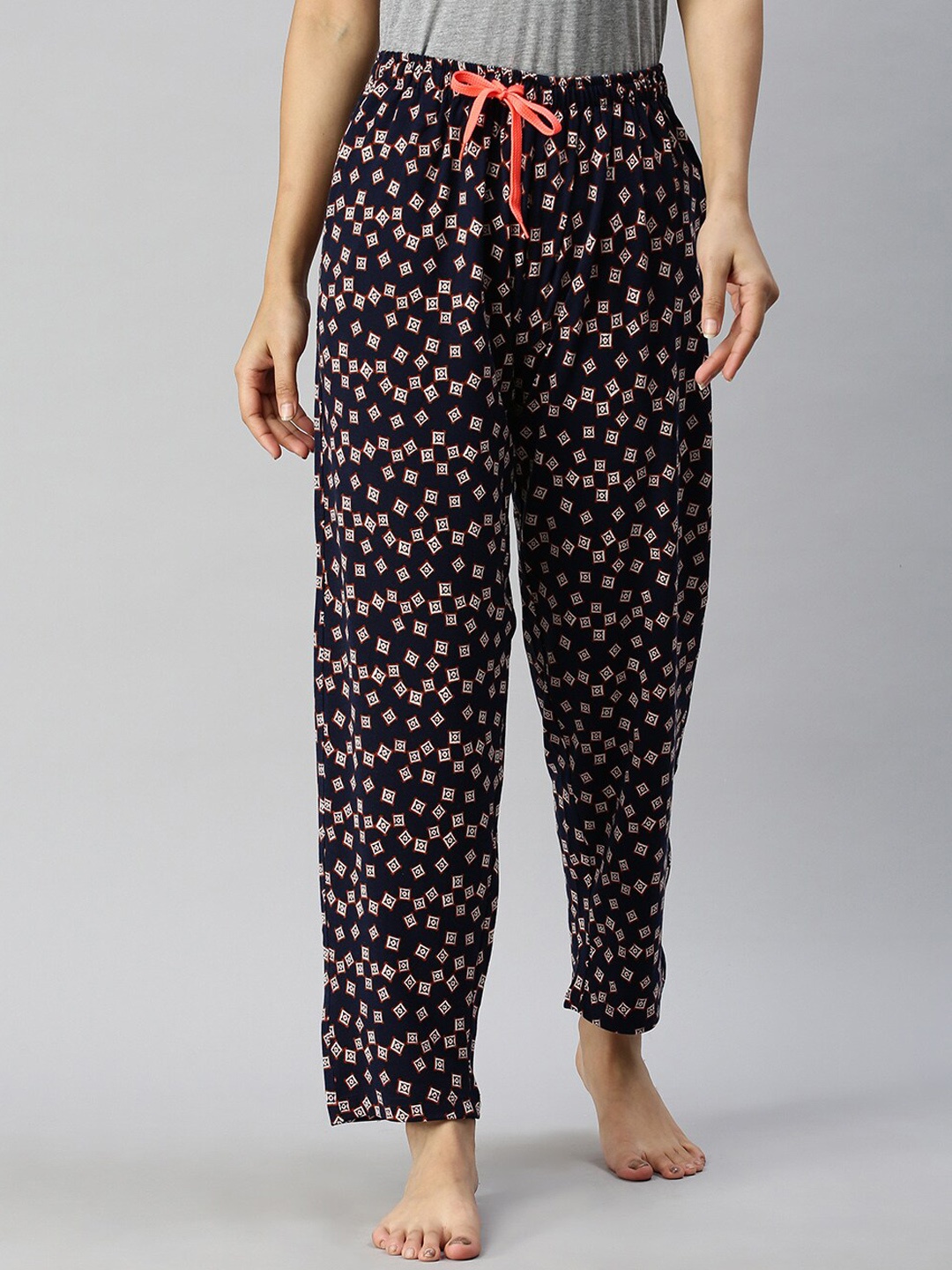 

Kryptic Women Navy Blue & White Printed Pure Cotton Lounge Pants