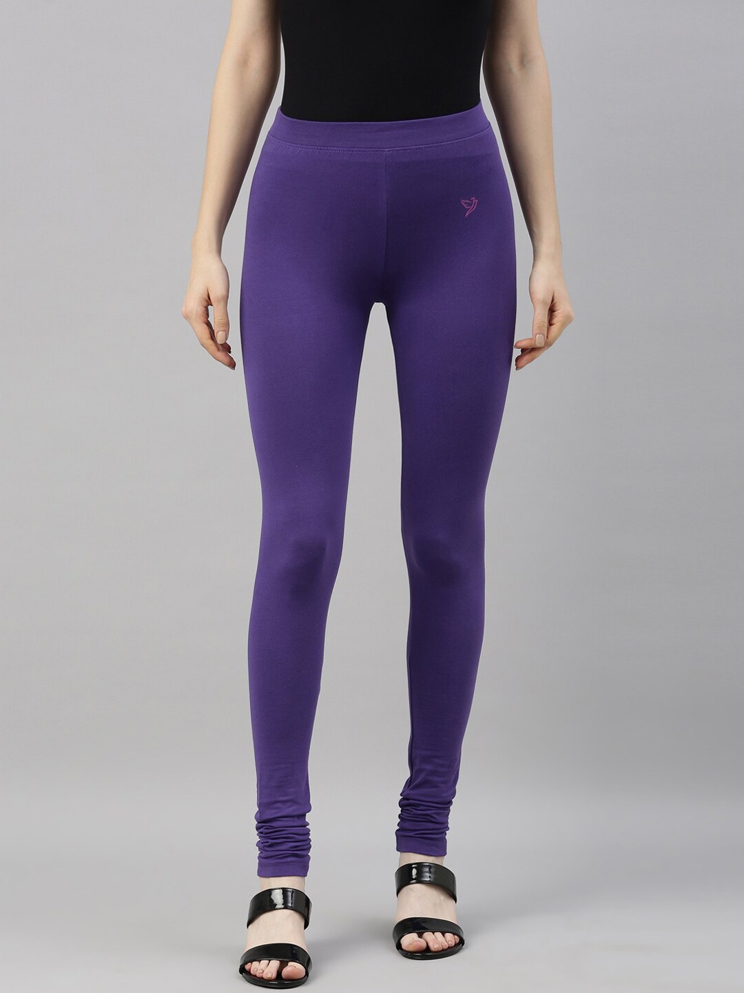 

TWIN BIRDS Women Purple Solid Churidar-Length Leggings