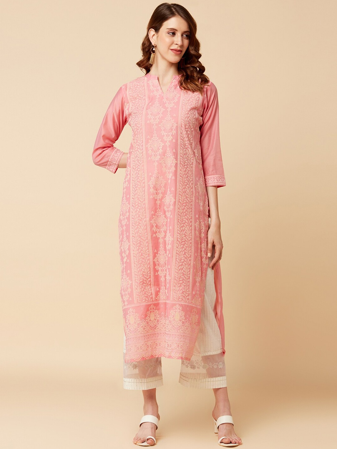 

Varanga Women Pink Ethnic Motifs Printed Kurta