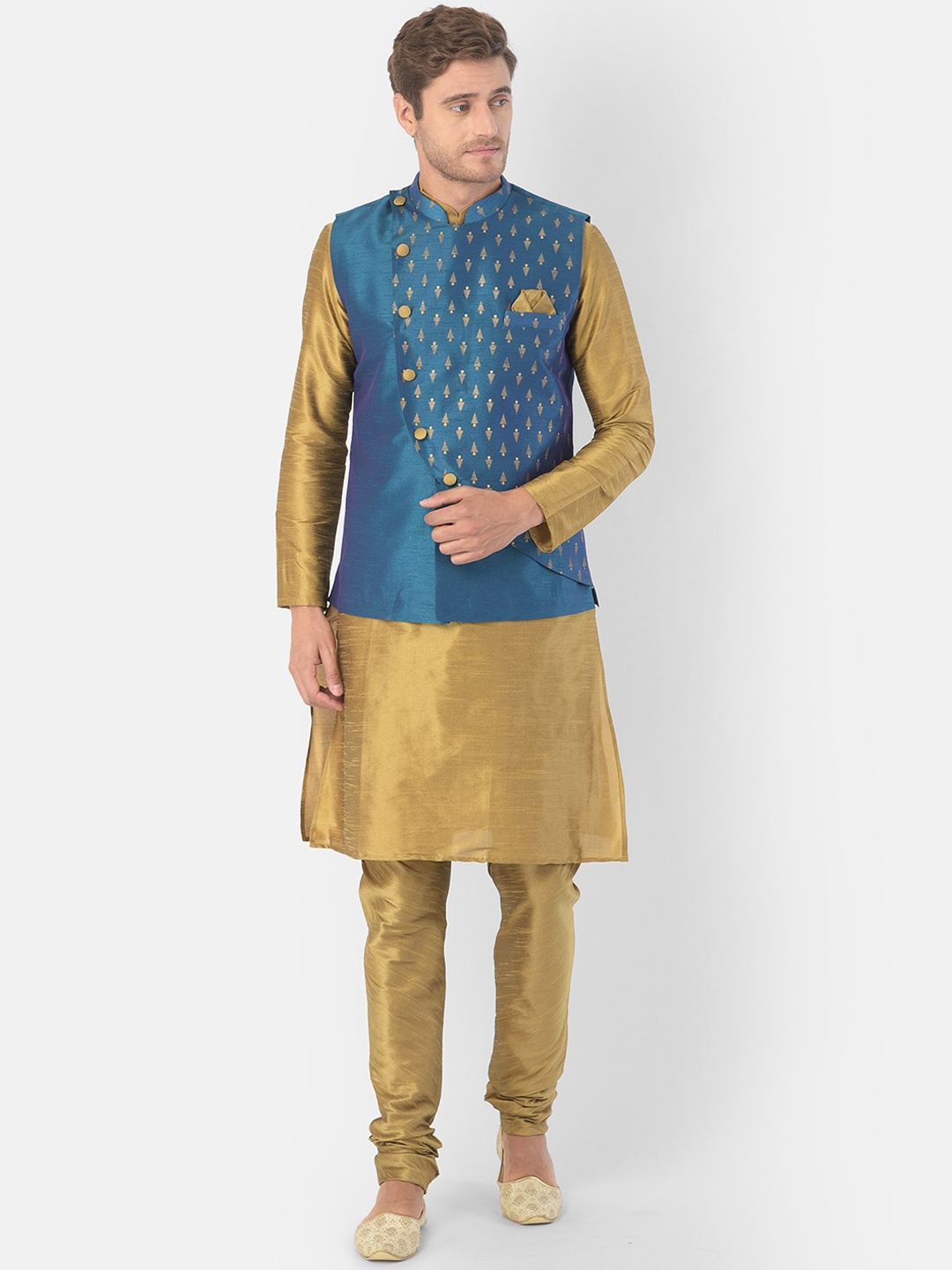 

DEYANN Men Gold-Toned & Blue Solid Kurta with Pyjamas