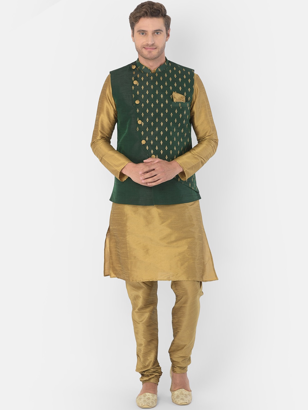 

DEYANN Men Gold-Toned & Green Solid Kurta with Pyjamas