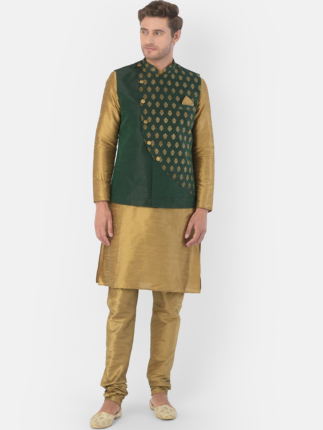 

DEYANN Men Gold-Toned & Green Solid Kurta with Pyjamas