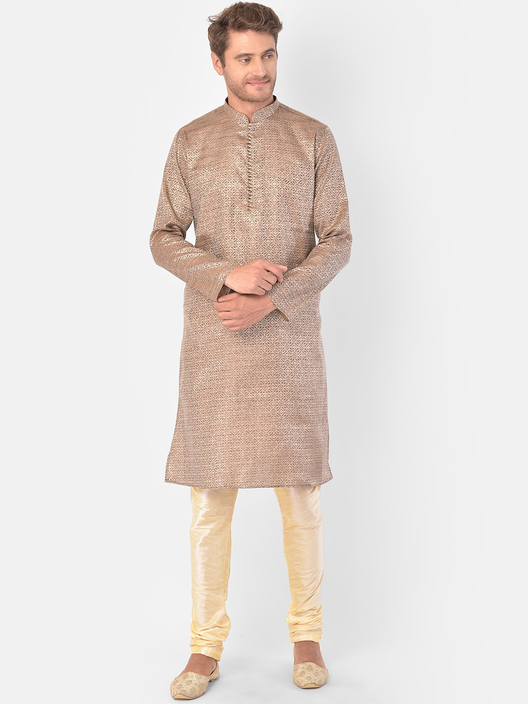 

DEYANN Men Brown Kurta and Churidar Set