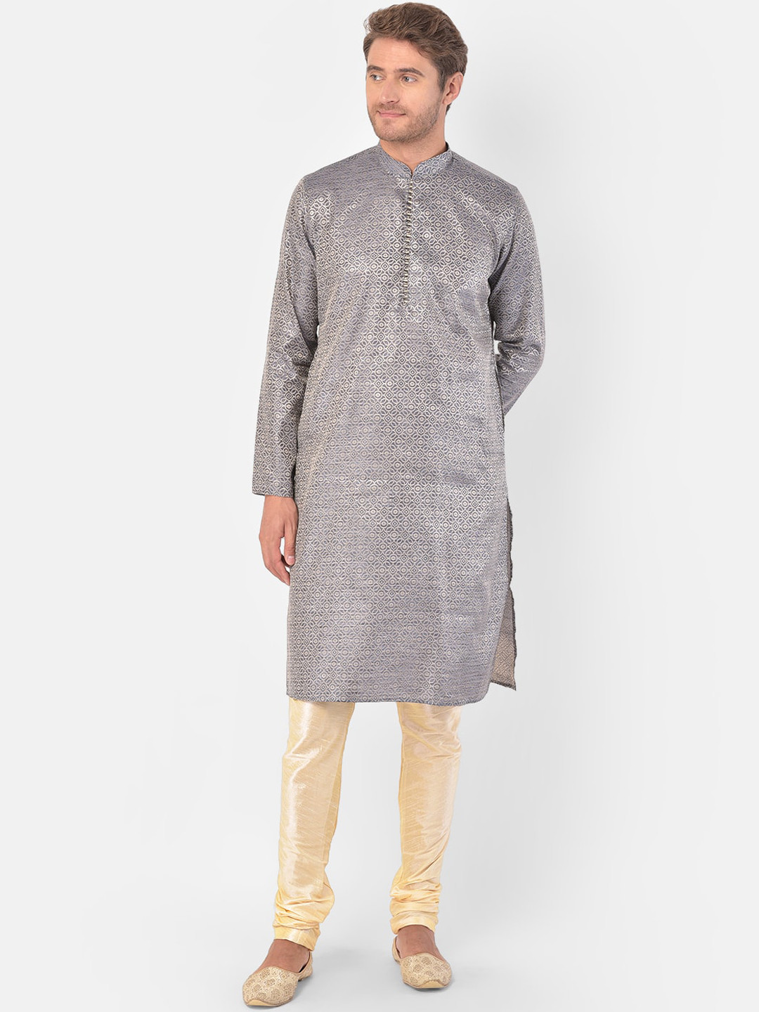 

DEYANN Men Grey Kurta and Churidar Set