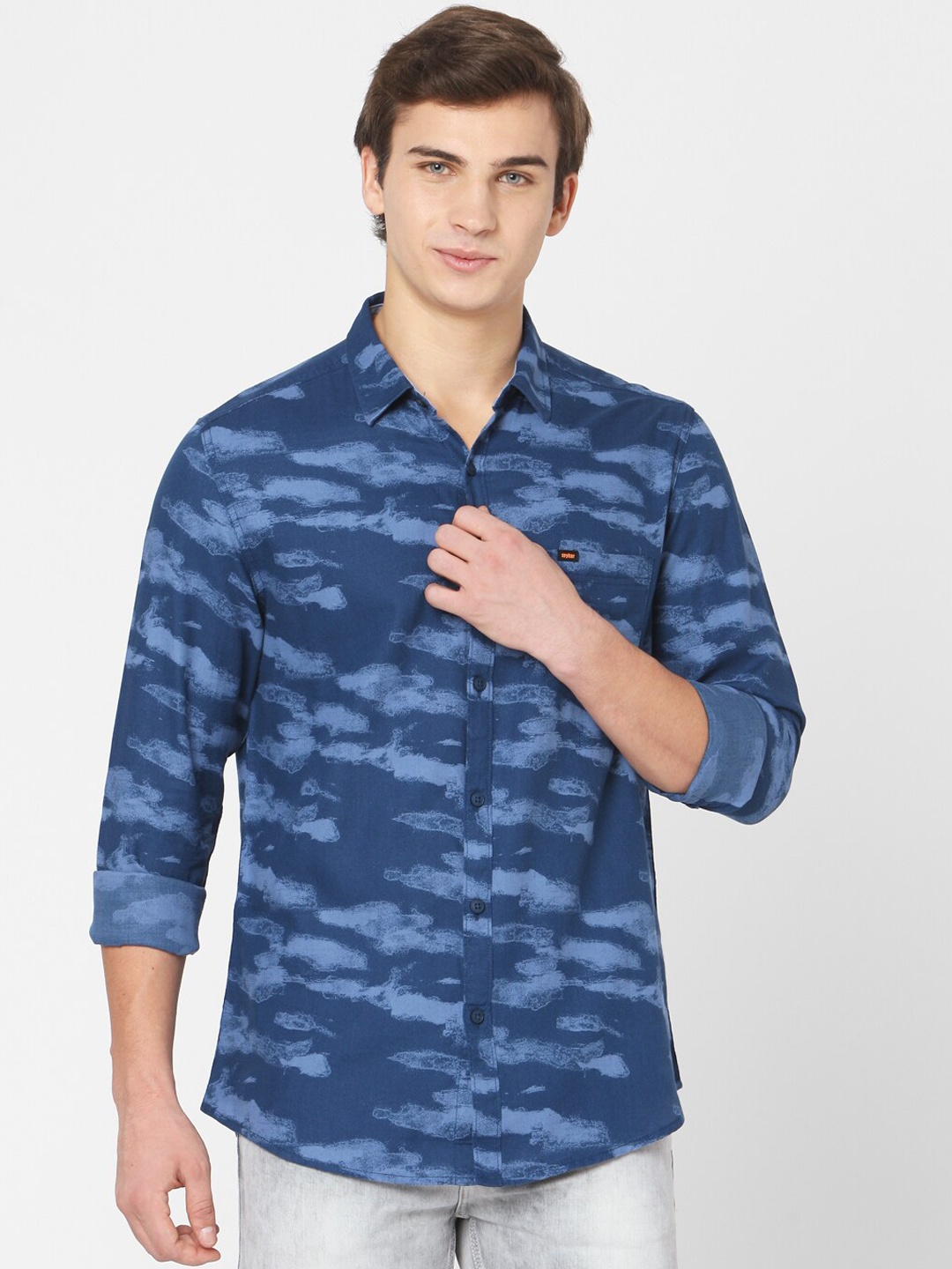 

SPYKAR Men Blue Slim Fit Printed Casual Shirt